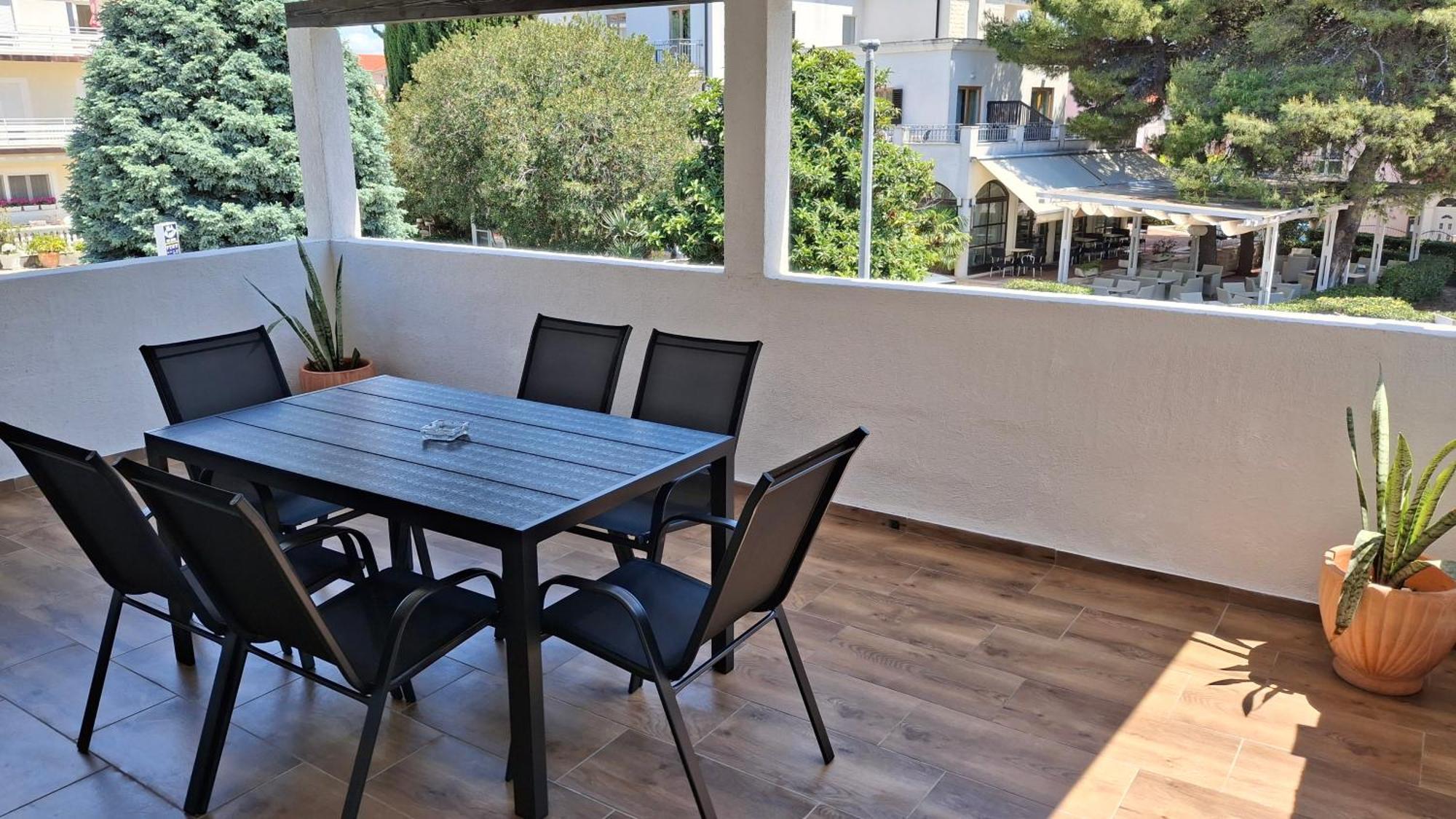 Apartmani Juricev Vodice Exterior photo